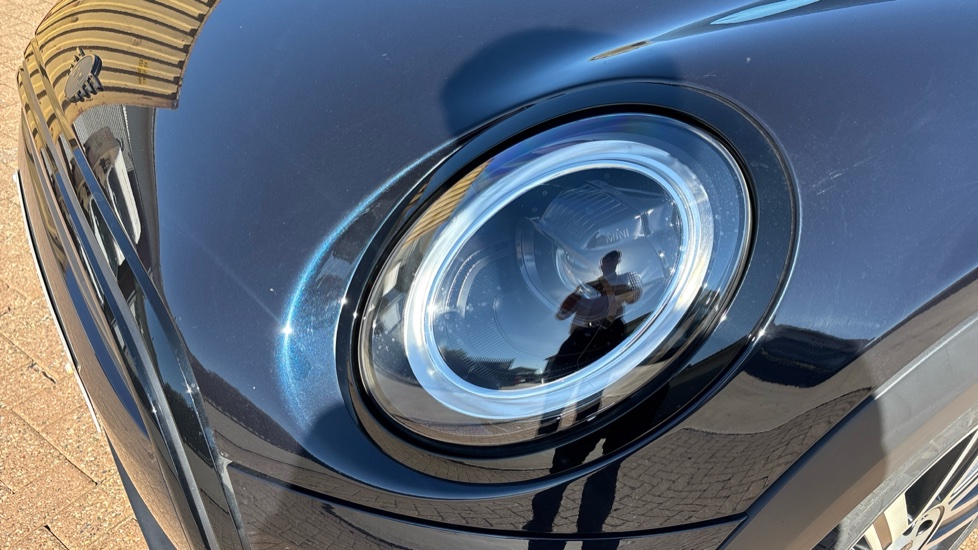 MINI Hatchback 1.5 Cooper Exclusive Premium 3dr Auto Petrol Hatchback - Image 33