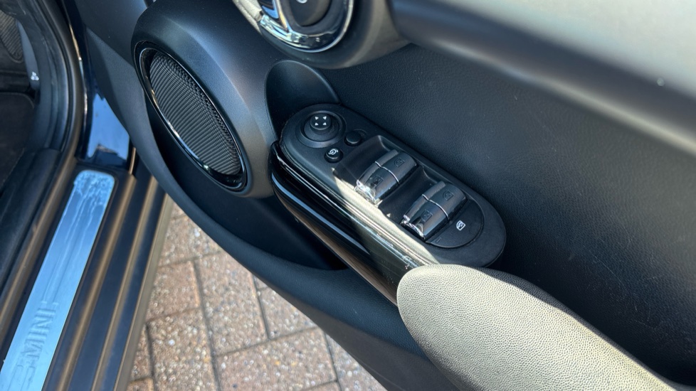 MINI Hatchback 1.5 Cooper Exclusive Premium 3dr Auto Petrol Hatchback - Image 35