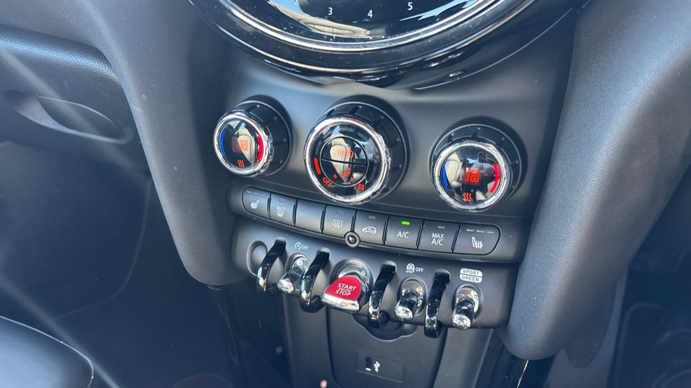 MINI Hatchback 1.5 Cooper Exclusive Premium 3dr Auto Petrol Hatchback - Image 49