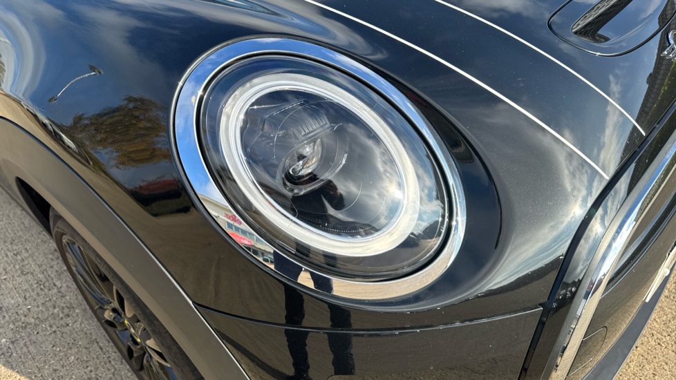 MINI Hatchback 135kW Cooper S Level 2 33kWh 3dr Auto Electric Hatchback - Image 23
