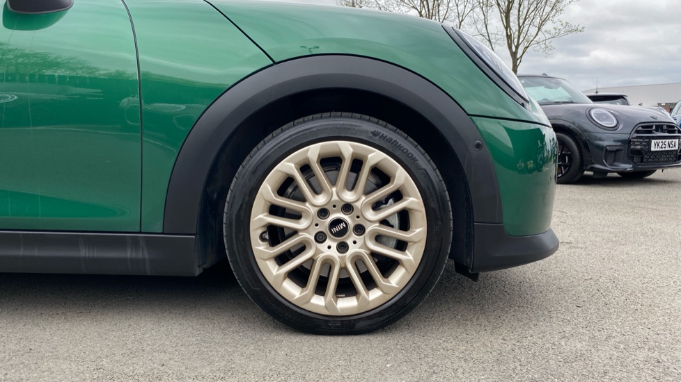 MINI Cooper 2.0 S Exclusive 3dr Auto Petrol Hatchback - Image 14