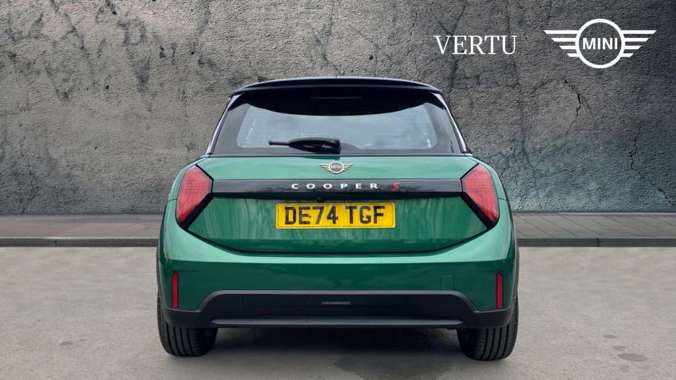 MINI Cooper 2.0 S Exclusive 3dr Auto Petrol Hatchback - Image 15