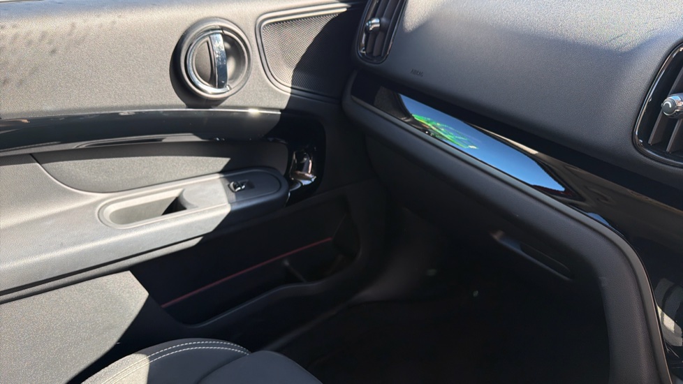 MINI Countryman 2.0 Cooper S Classic 5dr Petrol Hatchback - Image 46