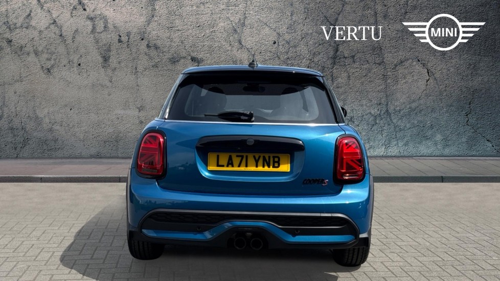 MINI Hatchback 2.0 Cooper S Exclusive 5dr [Comfort/Nav Pack] Petrol Hatchback - Image 15