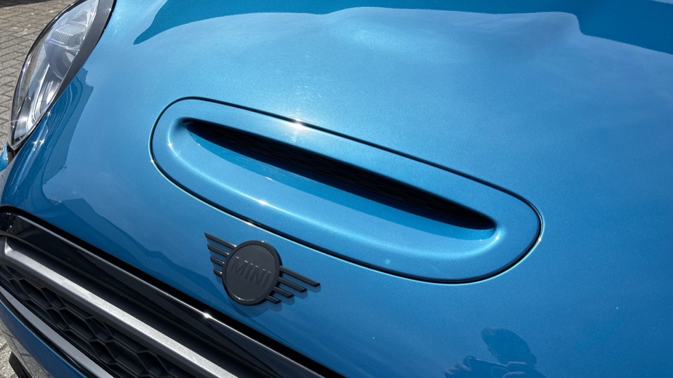 MINI Hatchback 2.0 Cooper S Exclusive 5dr [Comfort/Nav Pack] Petrol Hatchback - Image 38