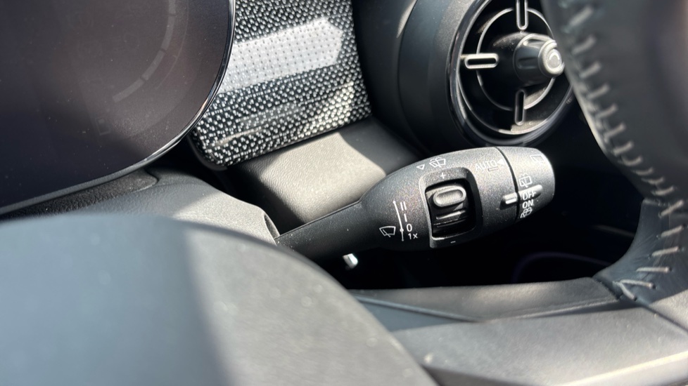 MINI Hatchback 2.0 Cooper S Exclusive 5dr [Comfort/Nav Pack] Petrol Hatchback - Image 42