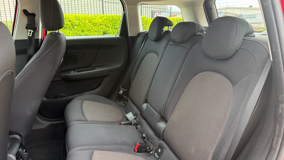 MINI Countryman 1.5 Cooper Classic 5dr Auto Petrol Hatchback - Image 12