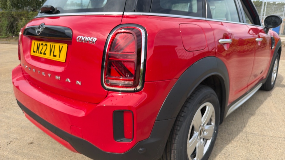 MINI Countryman 1.5 Cooper Classic 5dr Auto Petrol Hatchback - Image 32
