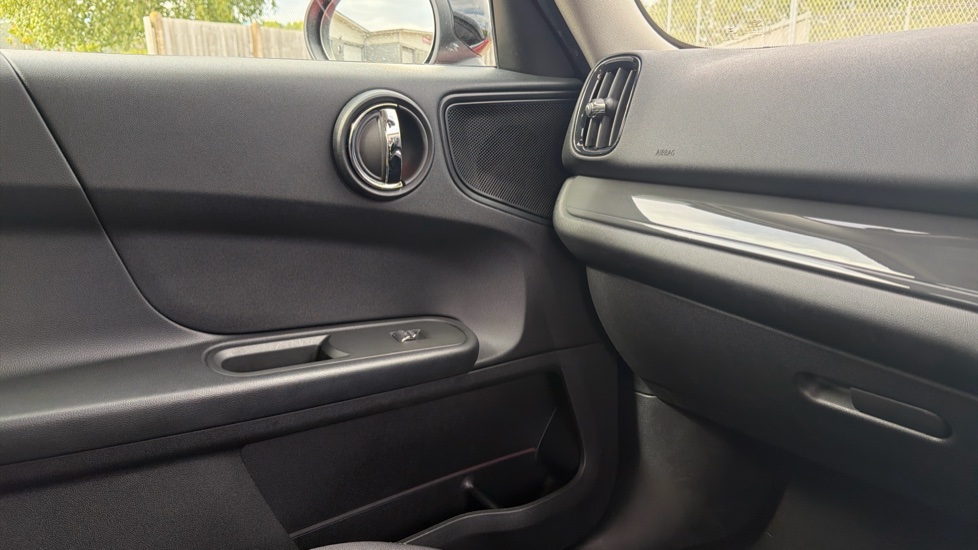 MINI Countryman 1.5 Cooper Classic 5dr Auto Petrol Hatchback - Image 52