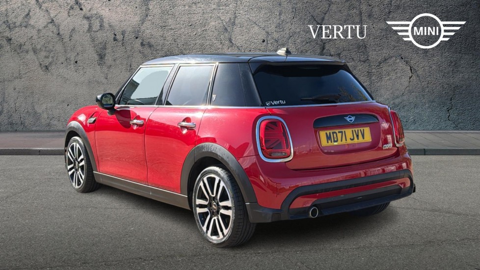 MINI Hatchback 1.5 Cooper Exclusive 5dr [Comfort/Nav Pack] Petrol Hatchback - Image 2