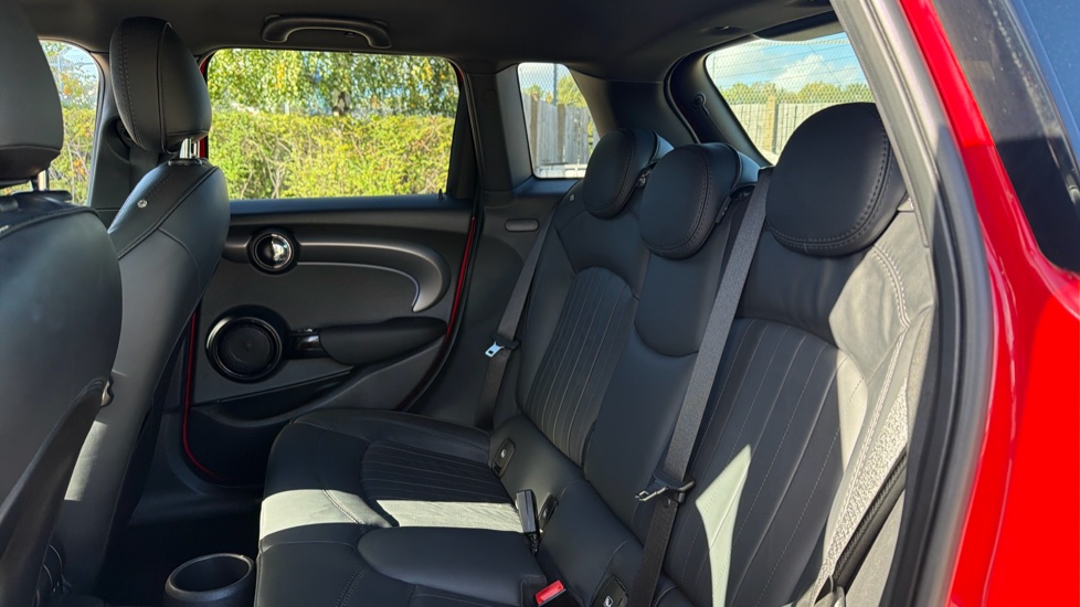 MINI Hatchback 1.5 Cooper Exclusive 5dr [Comfort/Nav Pack] Petrol Hatchback - Image 12