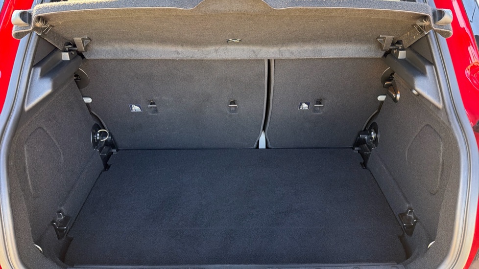 MINI Hatchback 1.5 Cooper Exclusive 5dr [Comfort/Nav Pack] Petrol Hatchback - Image 13