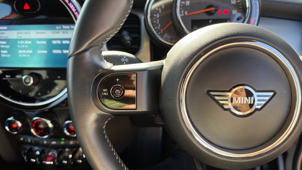 MINI Hatchback 1.5 Cooper Exclusive 5dr [Comfort/Nav Pack] Petrol Hatchback - Image 17