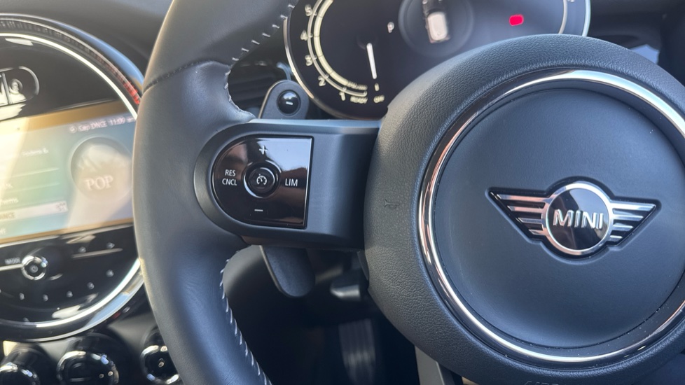 MINI Hatchback 2.0 Cooper S Sport Premium 3dr Auto Petrol Hatchback - Image 17