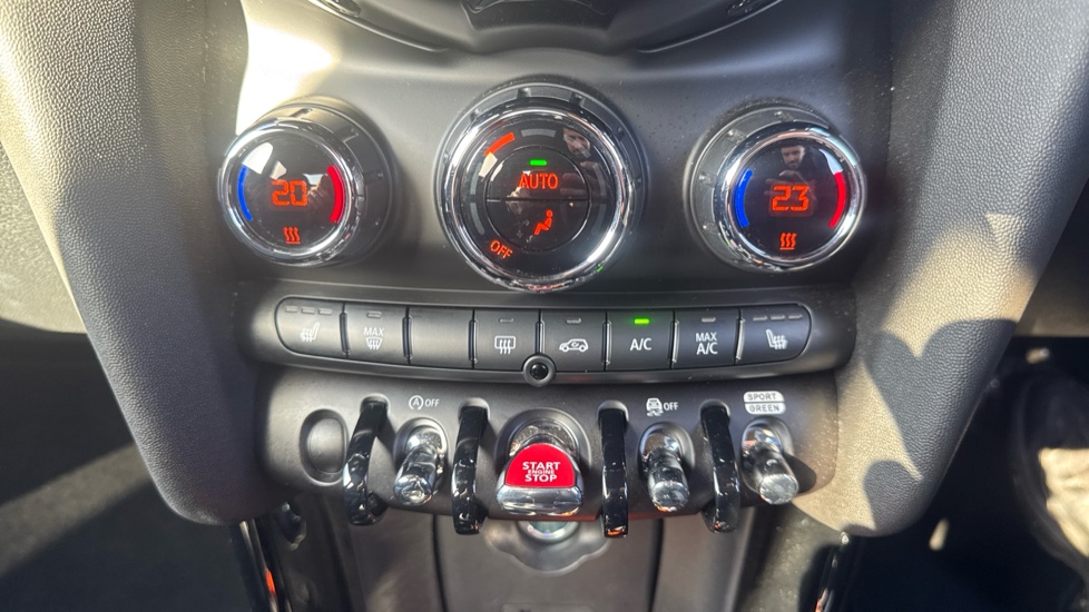 MINI Hatchback 2.0 Cooper S Sport Premium 3dr Auto Petrol Hatchback - Image 43