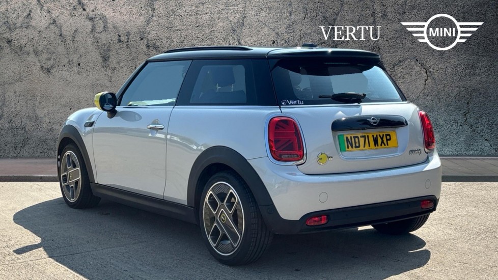 MINI Hatchback 135kW Cooper S Level 2 33kWh 3dr Auto Electric Hatchback - Image 2