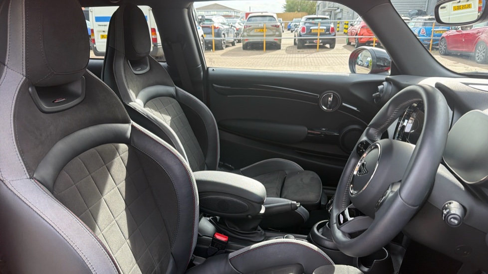 MINI Hatchback 1.5 Cooper Sport 3dr Auto Petrol Hatchback - Image 11