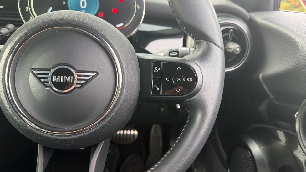 MINI Hatchback 1.5 Cooper Sport 3dr Auto Petrol Hatchback - Image 18