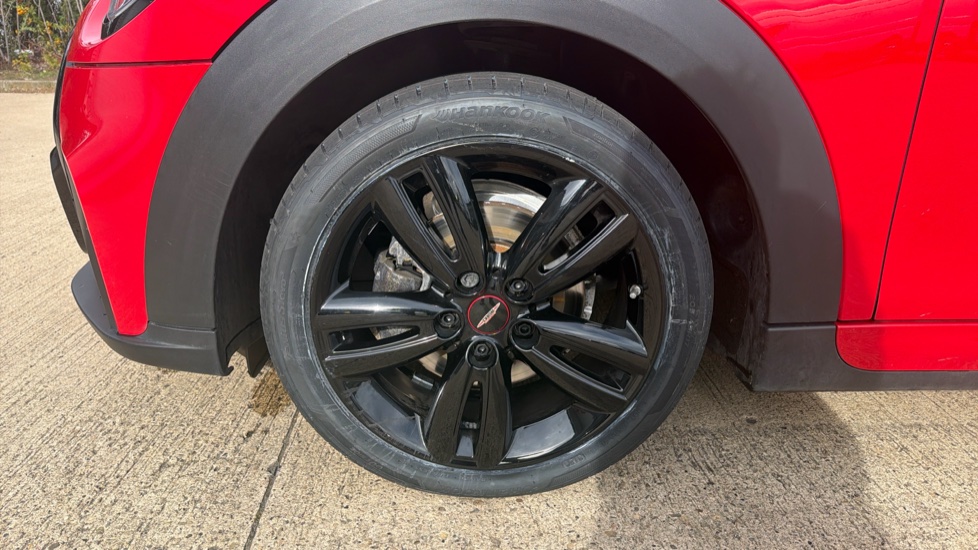 MINI Hatchback 1.5 Cooper Sport 3dr Auto Petrol Hatchback - Image 27