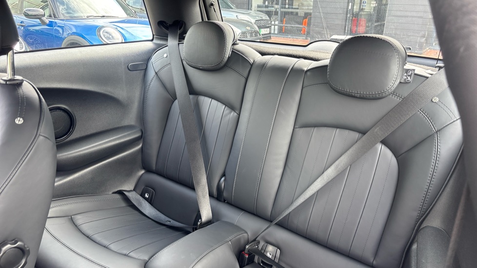 MINI Hatchback 1.5 Cooper Exclusive Premium 3dr Auto Petrol Hatchback - Image 12