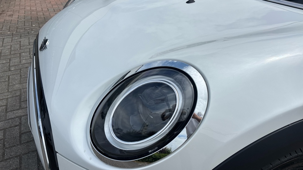 MINI Hatchback 1.5 Cooper Exclusive Premium 3dr Auto Petrol Hatchback - Image 26