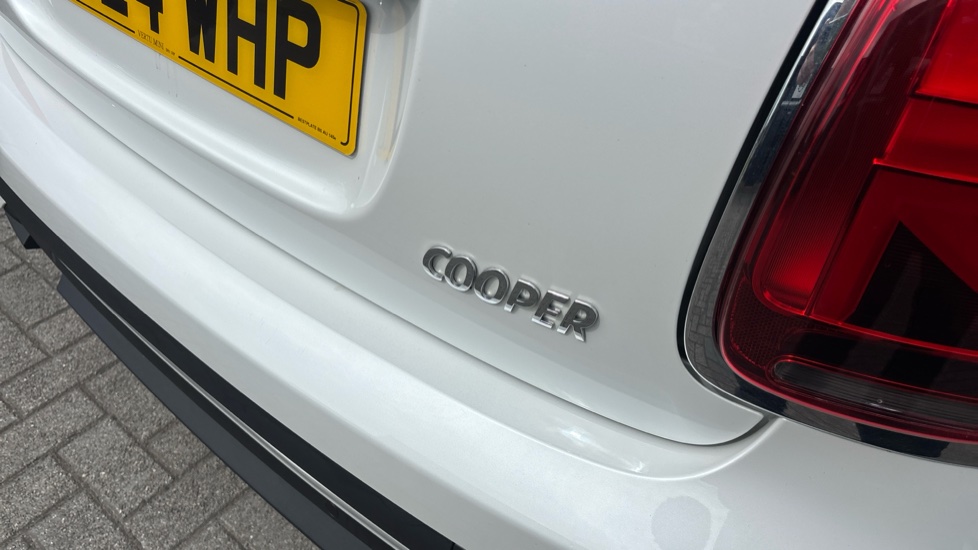MINI Hatchback 1.5 Cooper Exclusive Premium 3dr Auto Petrol Hatchback - Image 32