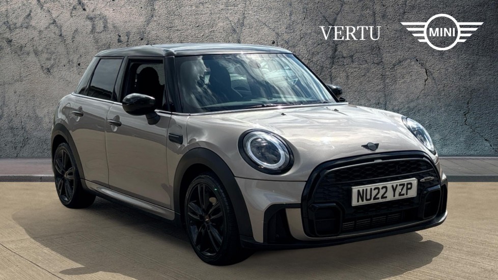 MINI Hatchback 1.5 Cooper Sport 5dr Petrol Hatchback - Image 1