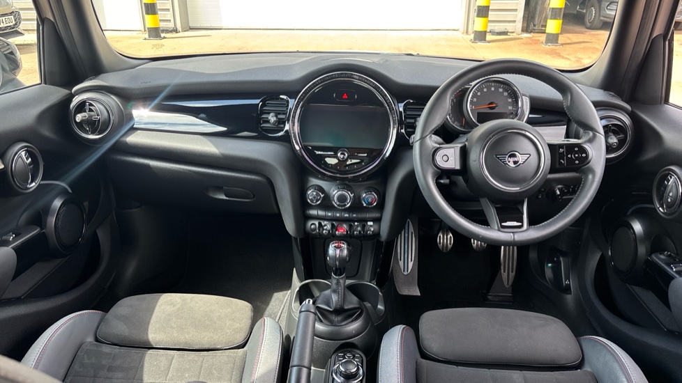 MINI Hatchback 1.5 Cooper Sport 5dr Petrol Hatchback - Image 4