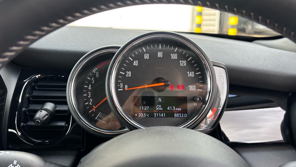 MINI Hatchback 1.5 Cooper Sport 5dr Petrol Hatchback - Image 9