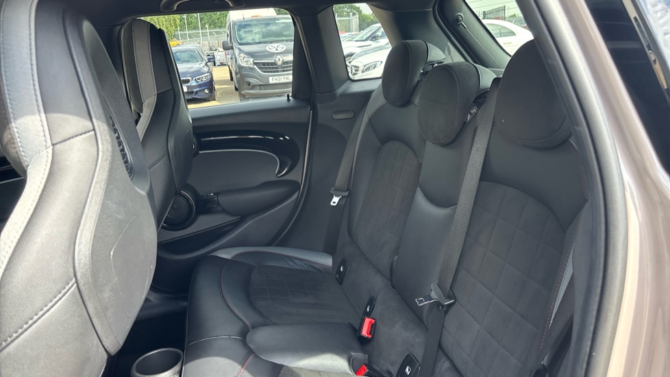 MINI Hatchback 1.5 Cooper Sport 5dr Petrol Hatchback - Image 12