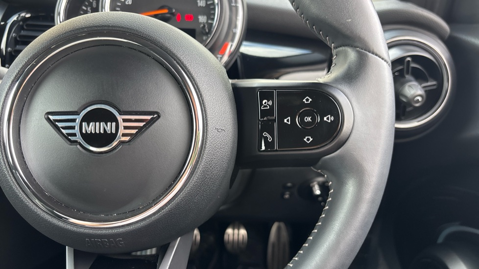 MINI Hatchback 1.5 Cooper Sport 5dr Petrol Hatchback - Image 18