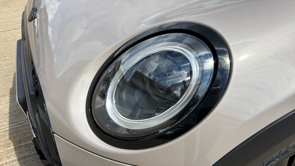 MINI Hatchback 1.5 Cooper Sport 5dr Petrol Hatchback - Image 26