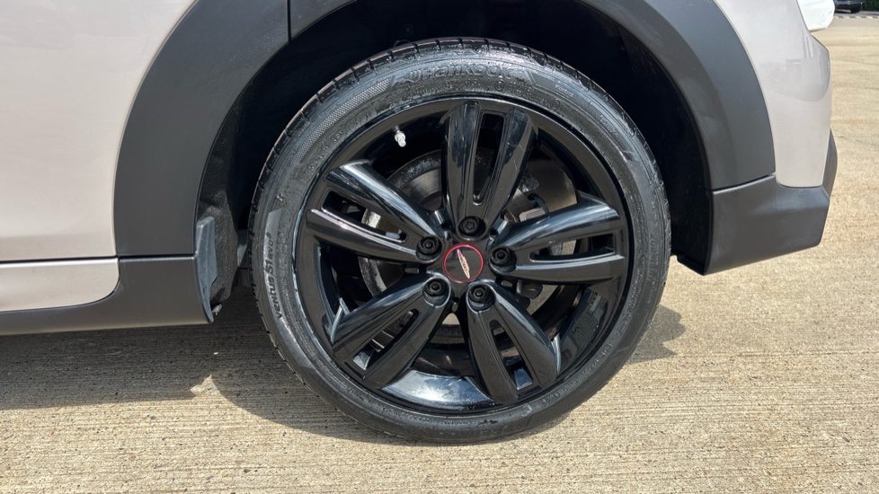 MINI Hatchback 1.5 Cooper Sport 5dr Petrol Hatchback - Image 30
