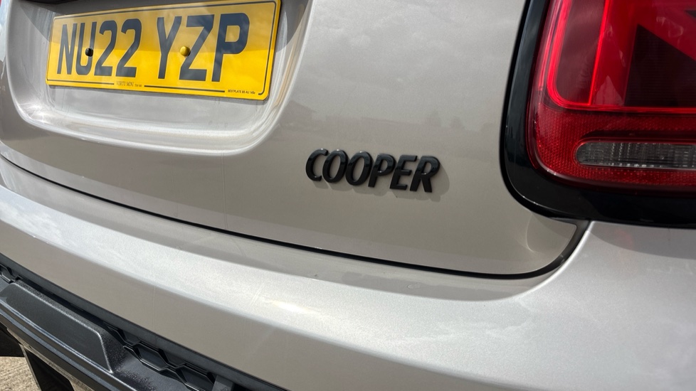 MINI Hatchback 1.5 Cooper Sport 5dr Petrol Hatchback - Image 32