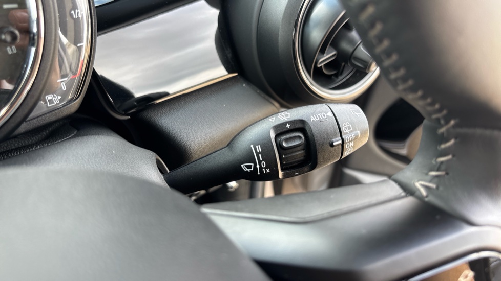 MINI Hatchback 1.5 Cooper Sport 5dr Petrol Hatchback - Image 40