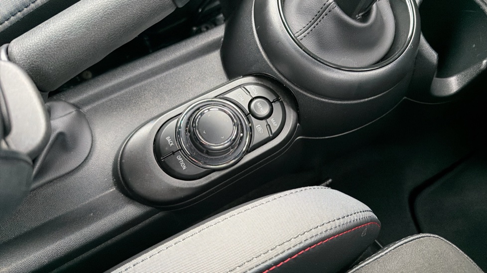 MINI Hatchback 1.5 Cooper Sport 3dr Auto Petrol Hatchback - Image 19
