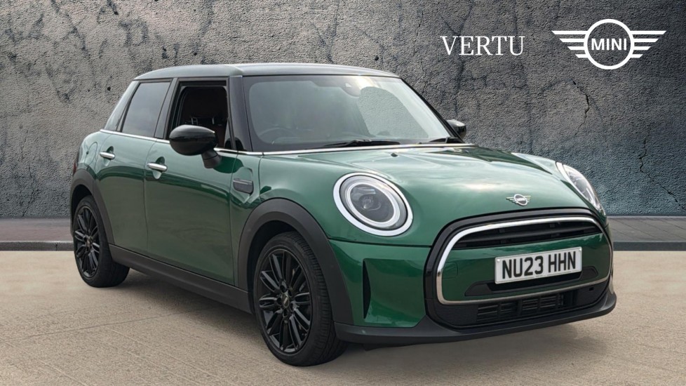 MINI Hatchback 1.5 Cooper Exclusive Premium 5dr Auto Petrol Hatchback - Image 1