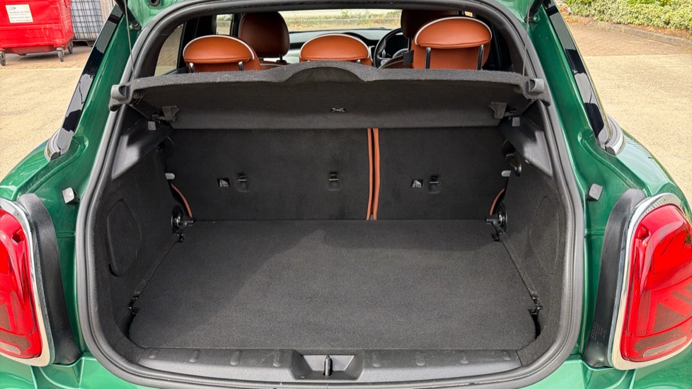 MINI Hatchback 1.5 Cooper Exclusive Premium 5dr Auto Petrol Hatchback - Image 13