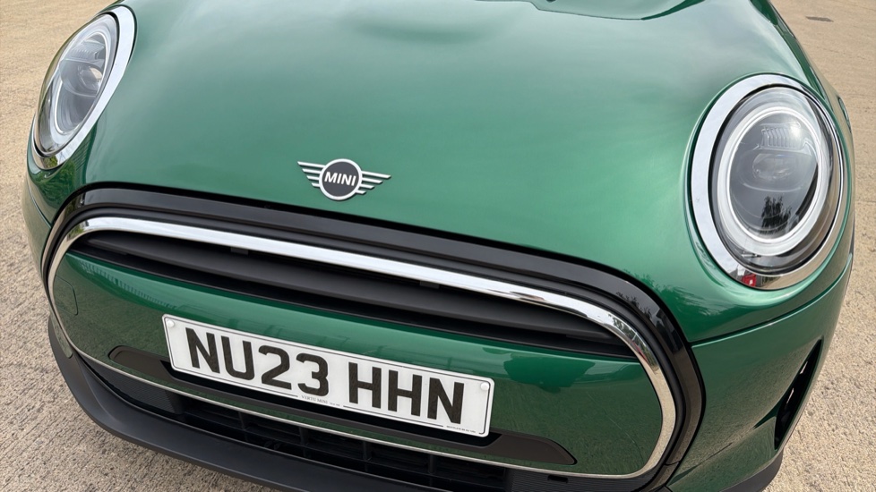 MINI Hatchback 1.5 Cooper Exclusive Premium 5dr Auto Petrol Hatchback - Image 24