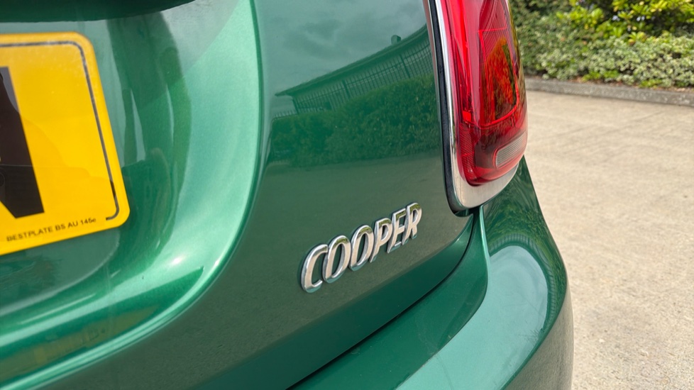 MINI Hatchback 1.5 Cooper Exclusive Premium 5dr Auto Petrol Hatchback - Image 31