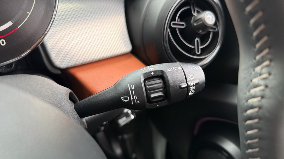 MINI Hatchback 1.5 Cooper Exclusive Premium 5dr Auto Petrol Hatchback - Image 38