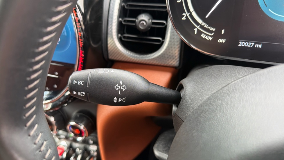 MINI Hatchback 1.5 Cooper Exclusive Premium 5dr Auto Petrol Hatchback - Image 39