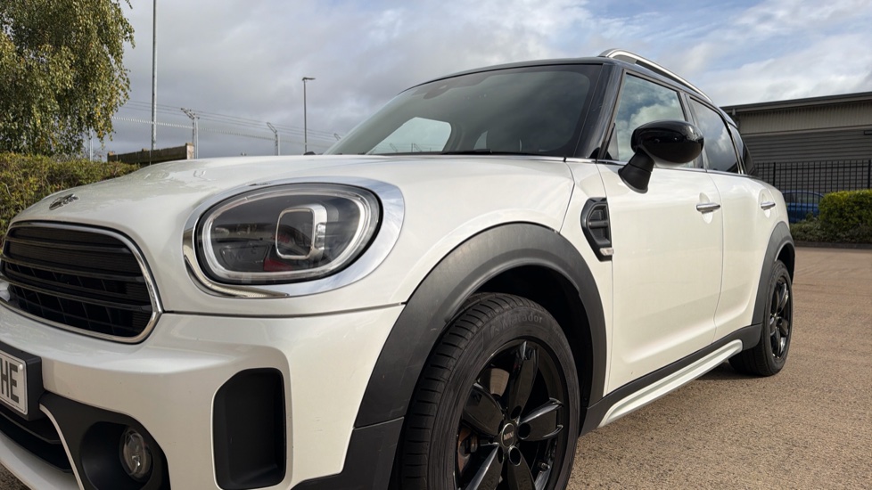MINI Countryman 1.5 Cooper Classic 5dr Auto Petrol Hatchback - Image 24