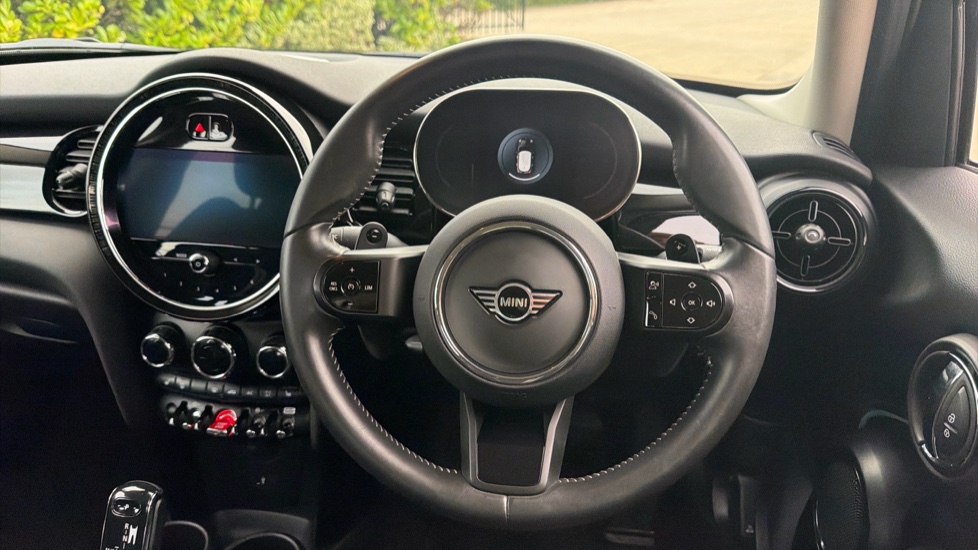 MINI Hatchback 2.0 Cooper S Classic 5dr Petrol Hatchback - Image 5