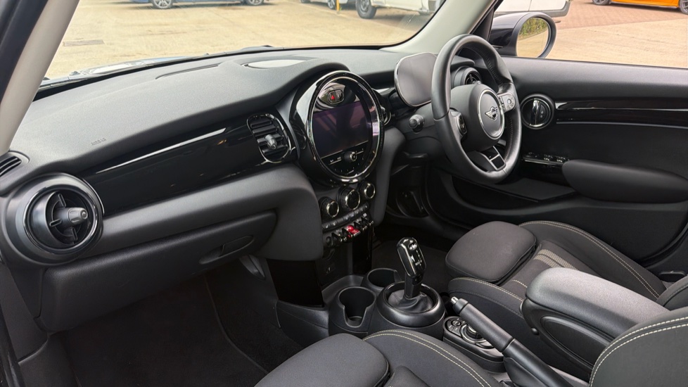 MINI Hatchback 2.0 Cooper S Classic 5dr Petrol Hatchback - Image 7