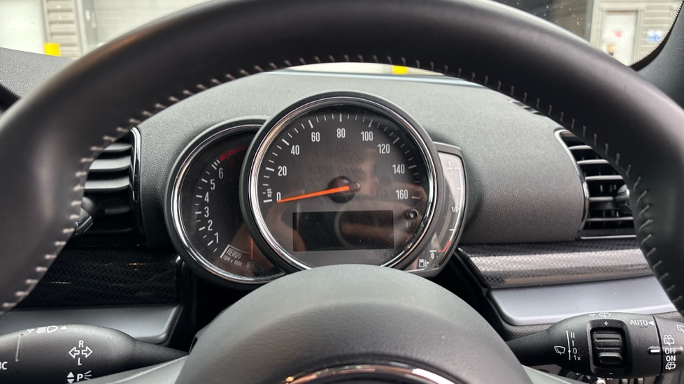 MINI Clubman 1.5 Cooper Exclusive 6dr Auto [Comfort/Nav+ Pack] Petrol Estate - Image 9