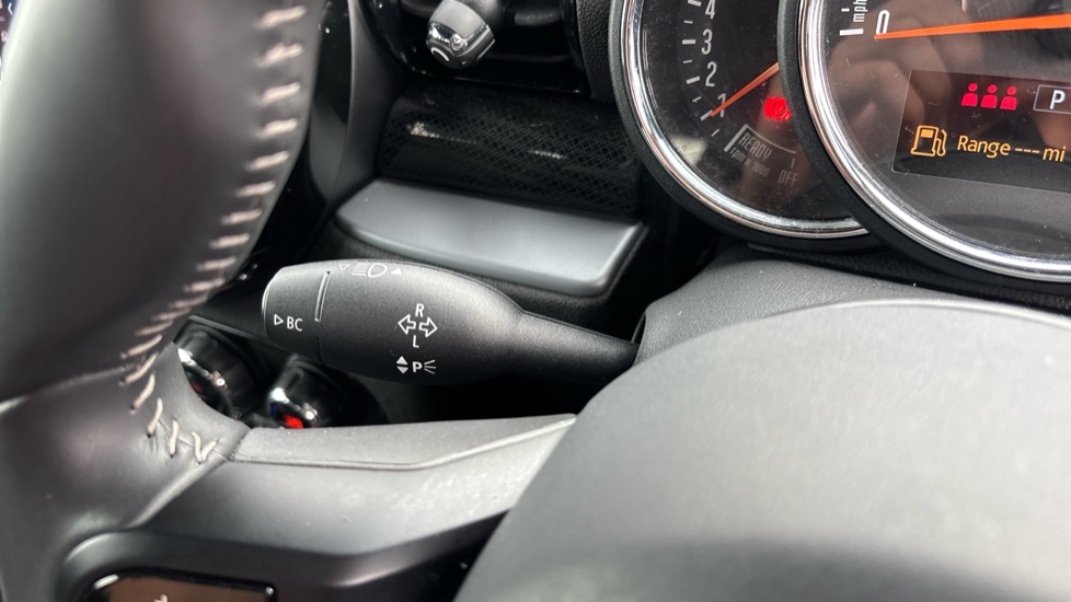 MINI Clubman 1.5 Cooper Exclusive 6dr Auto [Comfort/Nav+ Pack] Petrol Estate - Image 41