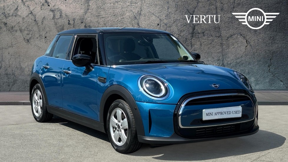 MINI Hatchback 1.5 Cooper Classic 5dr Auto Petrol Hatchback - Image 1