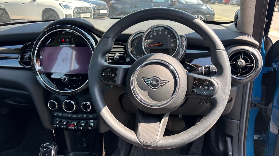 MINI Hatchback 1.5 Cooper Classic 5dr Auto Petrol Hatchback - Image 5