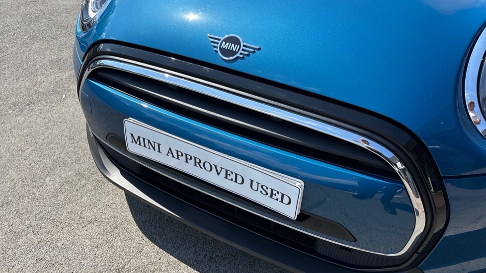 MINI Hatchback 1.5 Cooper Classic 5dr Auto Petrol Hatchback - Image 24